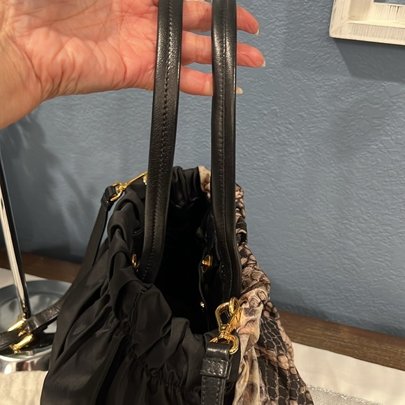 Authentic 2 way PRADA Bag Nylon - Picture 17 of 17